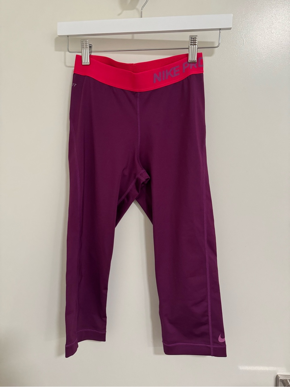 Nike Pro capri leggings